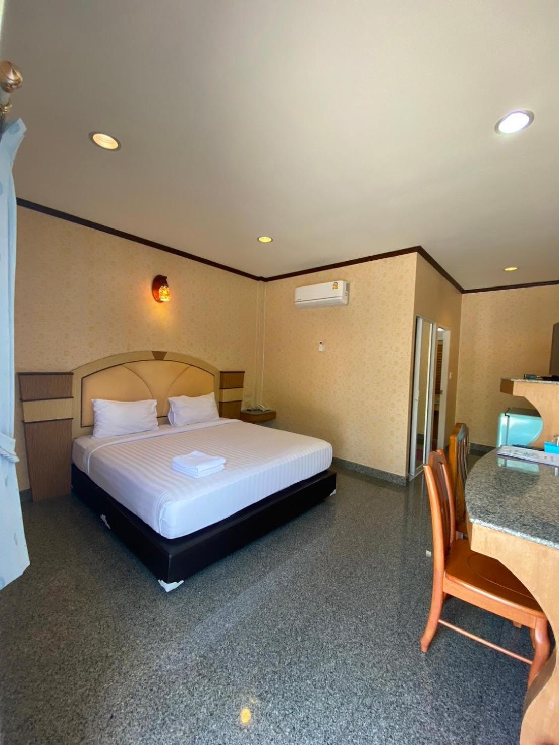 Soda Resort Кампхэнгпхет Экстерьер фото