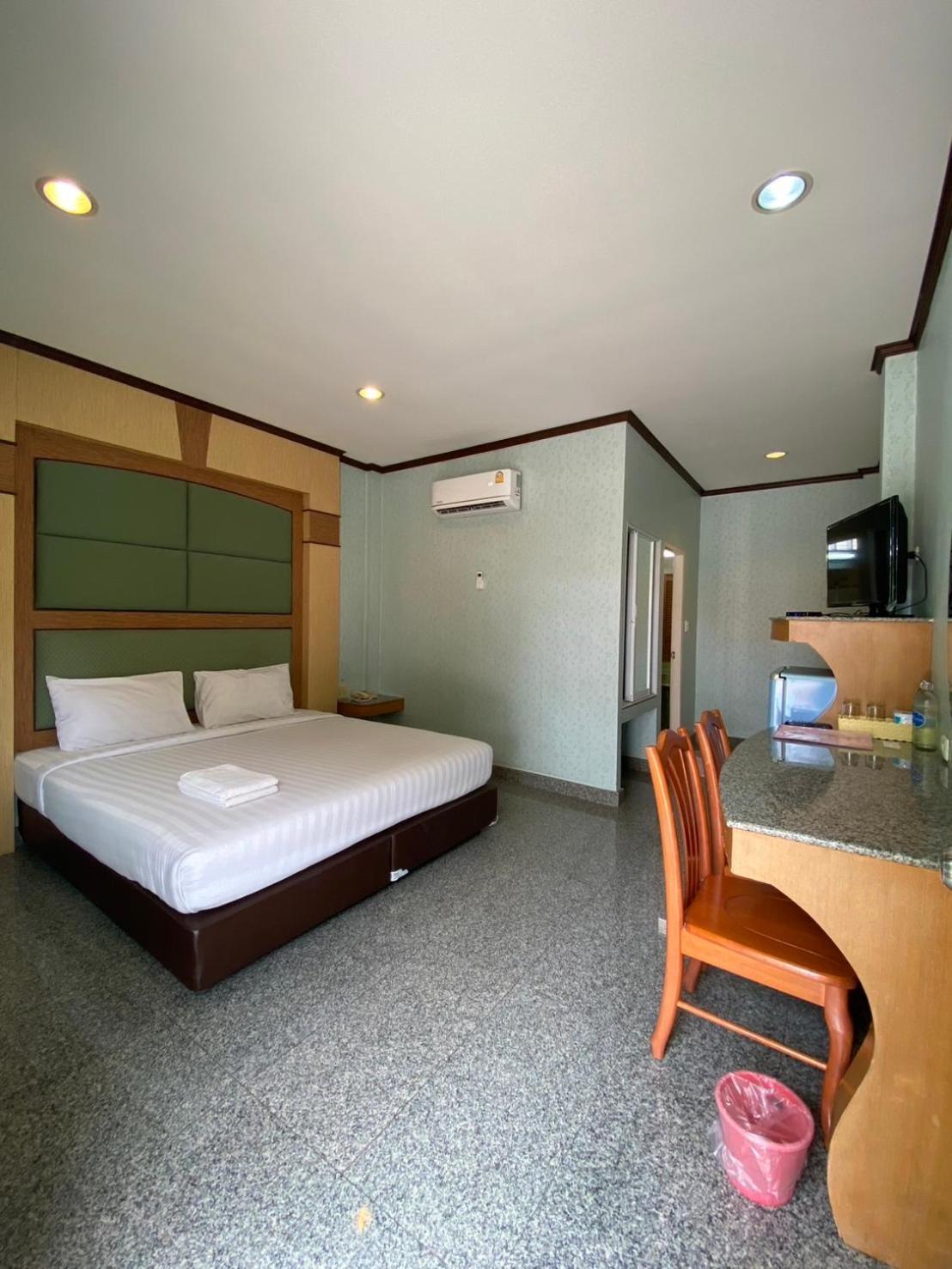 Soda Resort Кампхэнгпхет Экстерьер фото