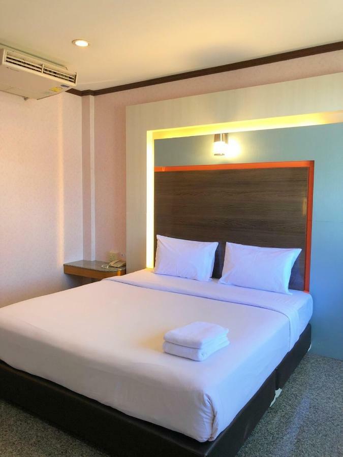 Soda Resort Кампхэнгпхет Экстерьер фото